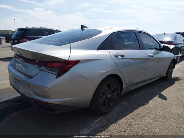 2021 HYUNDAI ELANTRA SEL 4