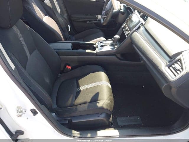 2018 HONDA CIVIC EX 5