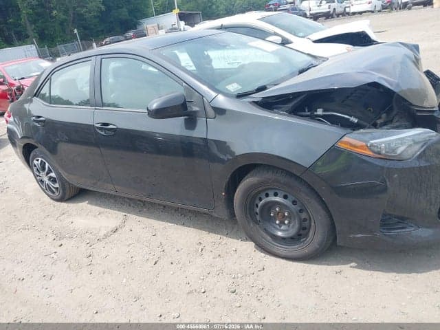 2018 TOYOTA COROLLA LE - 1