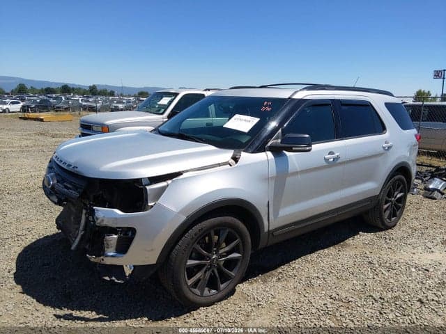 2018 FORD EXPLORER XLT 2