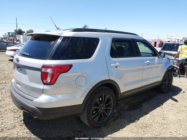 2018 FORD EXPLORER XLT 4