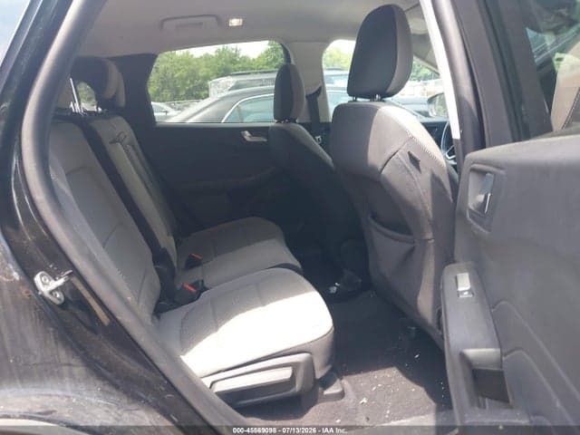 2021 FORD ESCAPE SE 8