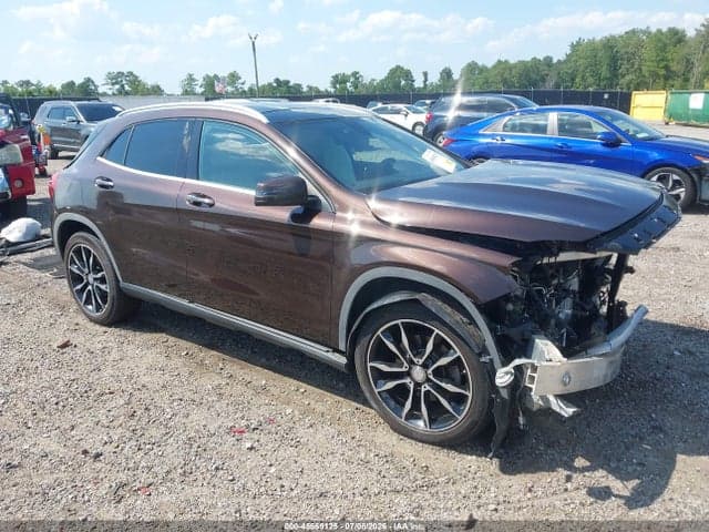 2017 MERCEDES-BENZ GLA 250 - 1