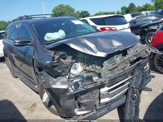 2018 TOYOTA HIGHLANDER XLE 1
