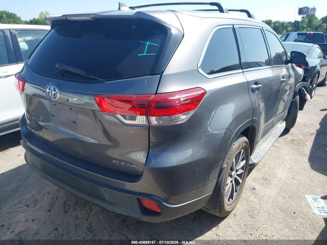 2018 TOYOTA HIGHLANDER XLE 4