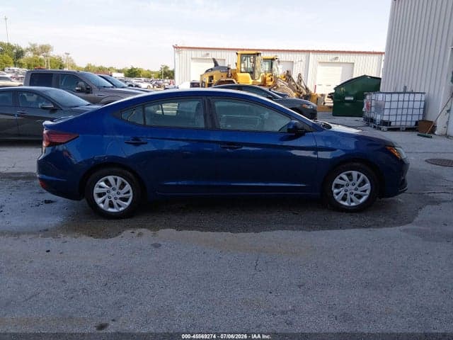 2020 HYUNDAI ELANTRA SE 13