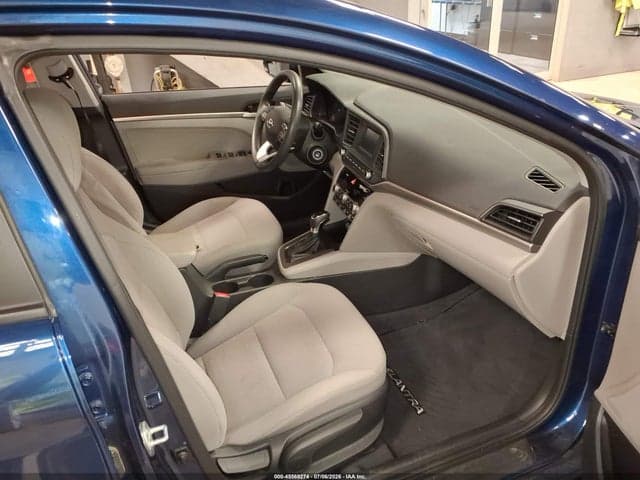 2020 HYUNDAI ELANTRA SE 5