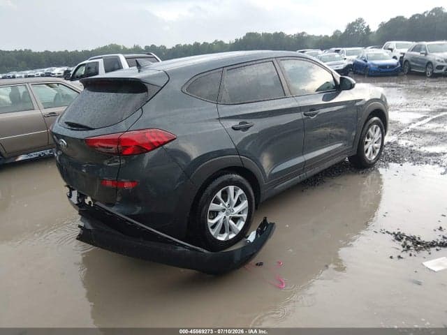 2021 HYUNDAI TUCSON SE 4
