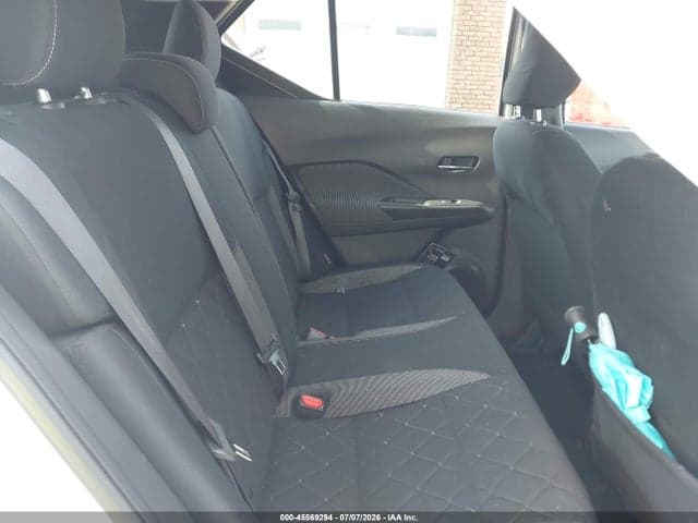 2020 NISSAN KICKS SV XTRONIC CVT 8