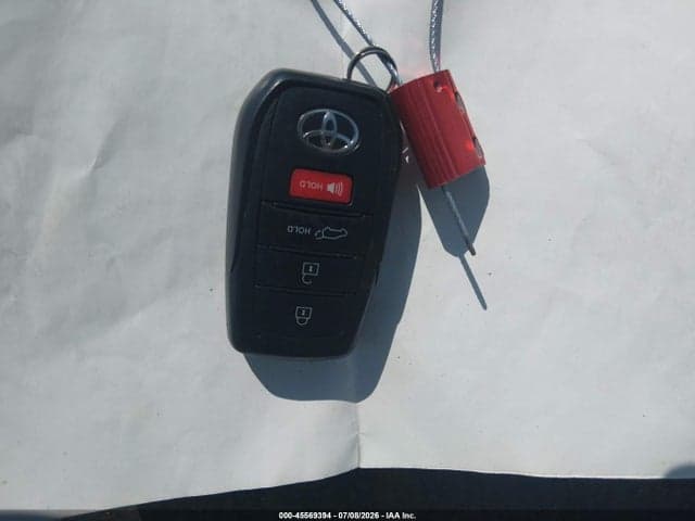 2024 TOYOTA HIGHLANDER XLE 11