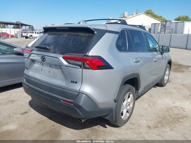 2020 TOYOTA RAV4 XLE 4