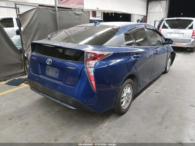 2018 TOYOTA PRIUS THREE 4