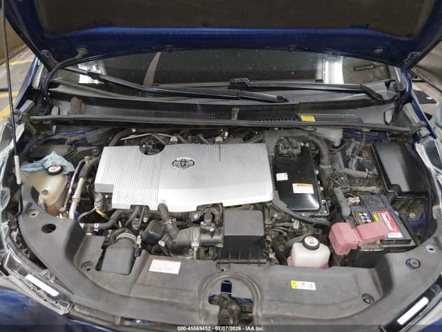 2018 TOYOTA PRIUS THREE 10