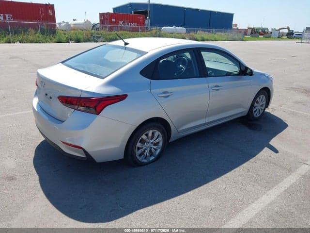 2018 HYUNDAI ACCENT SE 4