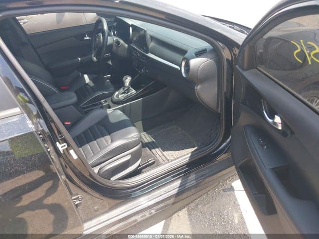 2023 KIA FORTE GT-LINE 5