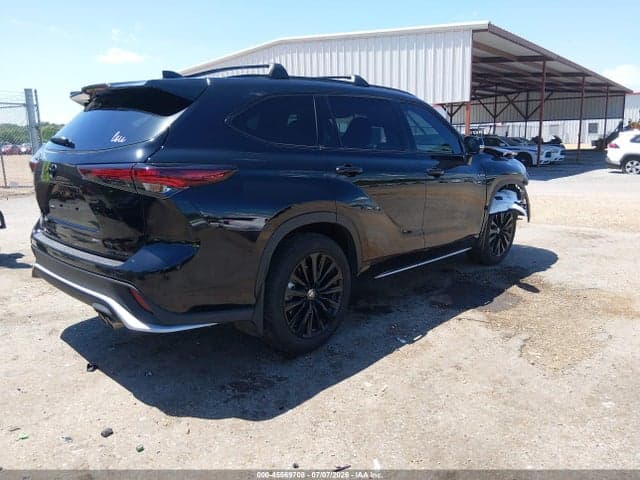 2025 TOYOTA HIGHLANDER XSE 4