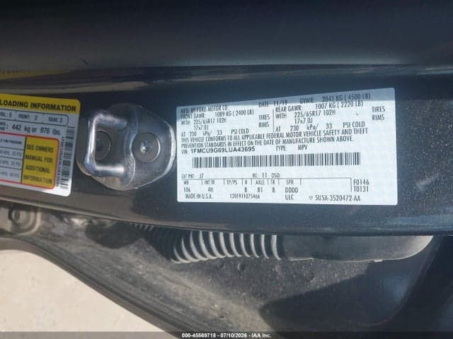 2020 FORD ESCAPE SE 9