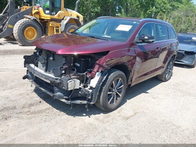 2018 TOYOTA HIGHLANDER XLE 2