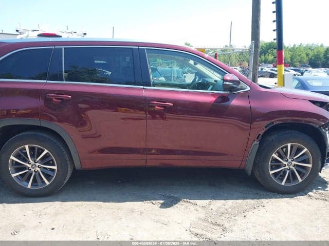 2018 TOYOTA HIGHLANDER XLE 13