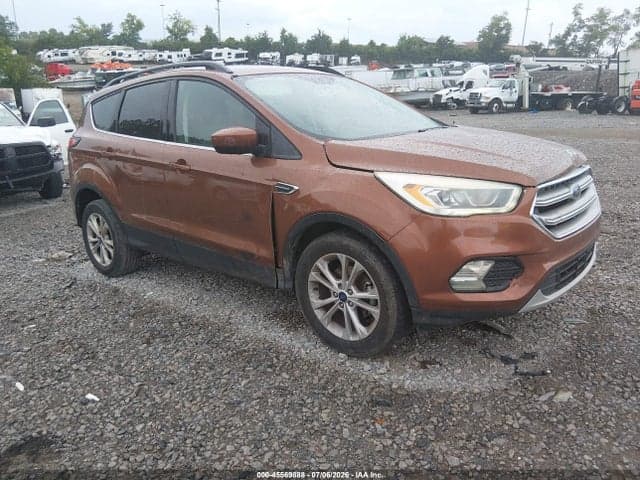 2017 FORD ESCAPE SE 1