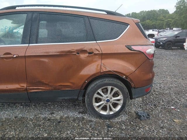 2017 FORD ESCAPE SE 13