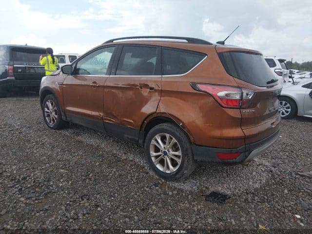 2017 FORD ESCAPE SE 3