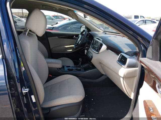 2017 KIA SORENTO 2.4L LX 5