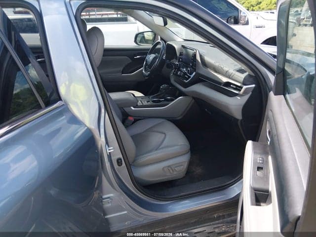 2022 TOYOTA HIGHLANDER XLE 5