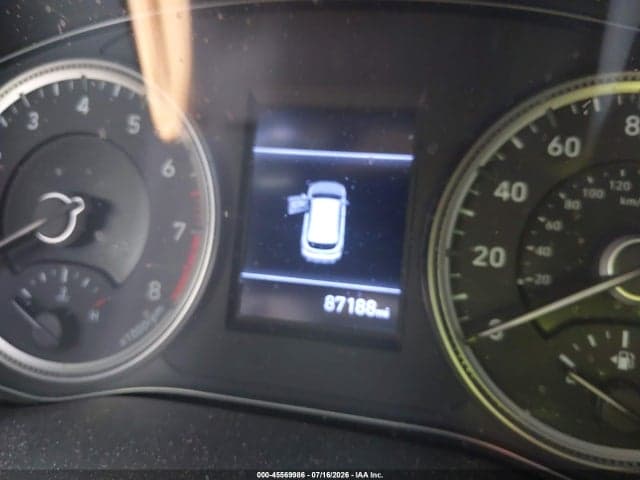2020 HYUNDAI SANTA FE SE 7