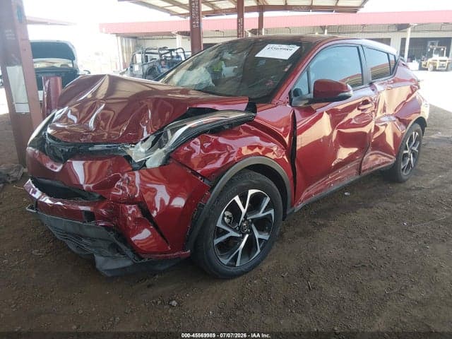 2018 TOYOTA C-HR XLE 2