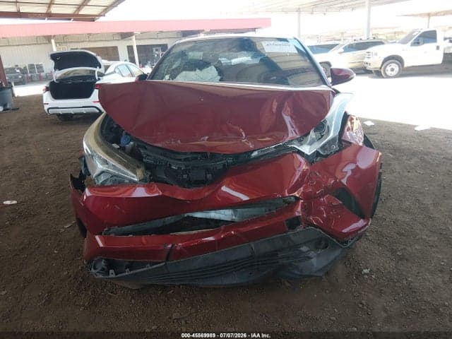 2018 TOYOTA C-HR XLE 6