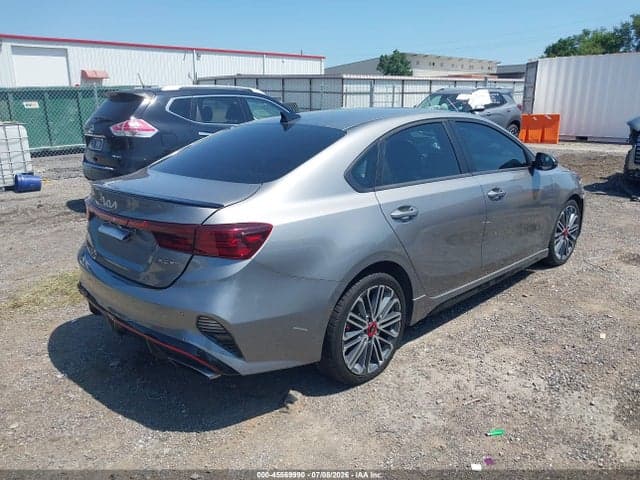 2022 KIA FORTE GT 4