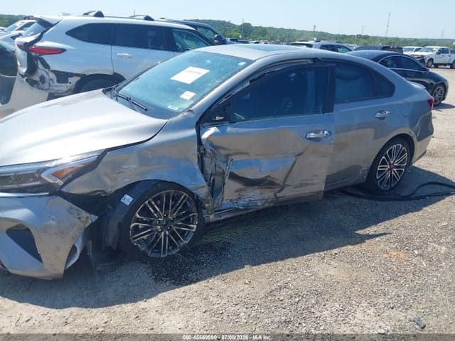2022 KIA FORTE GT 6