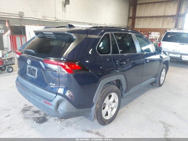 2020 TOYOTA RAV4 XLE 4