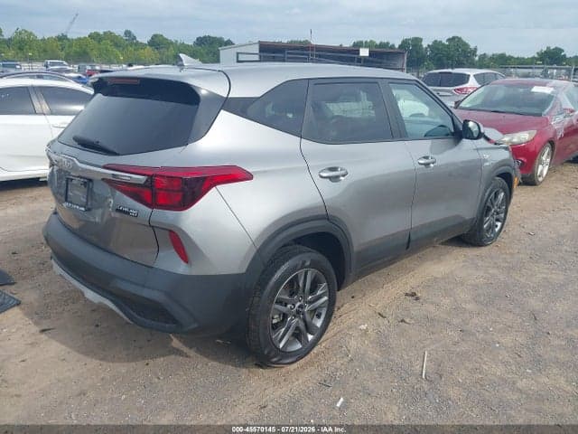 2023 KIA SELTOS LX 4