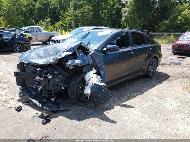 2023 KIA FORTE GT-LINE 2