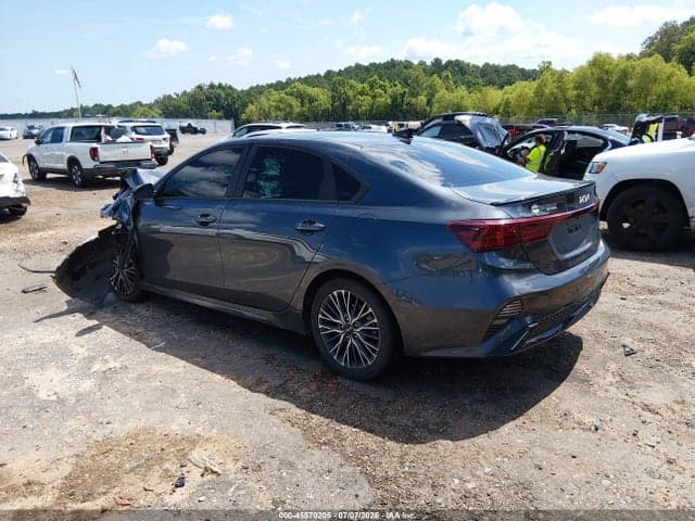 2023 KIA FORTE GT-LINE 3
