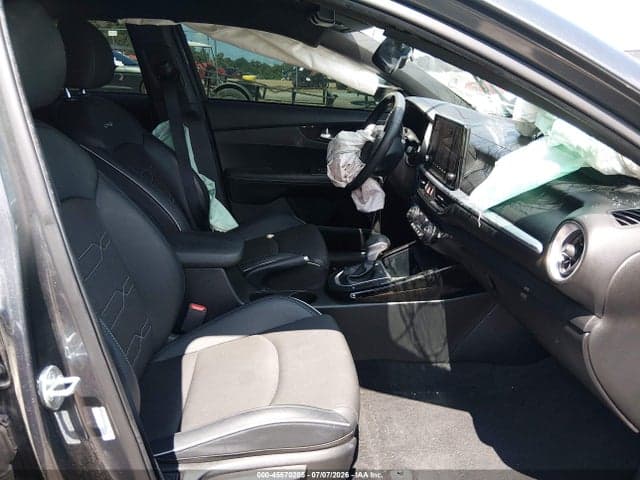 2023 KIA FORTE GT-LINE 5