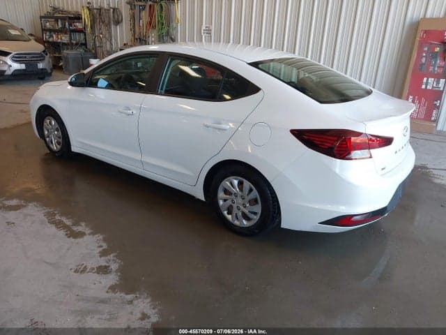 2020 HYUNDAI ELANTRA SE 3