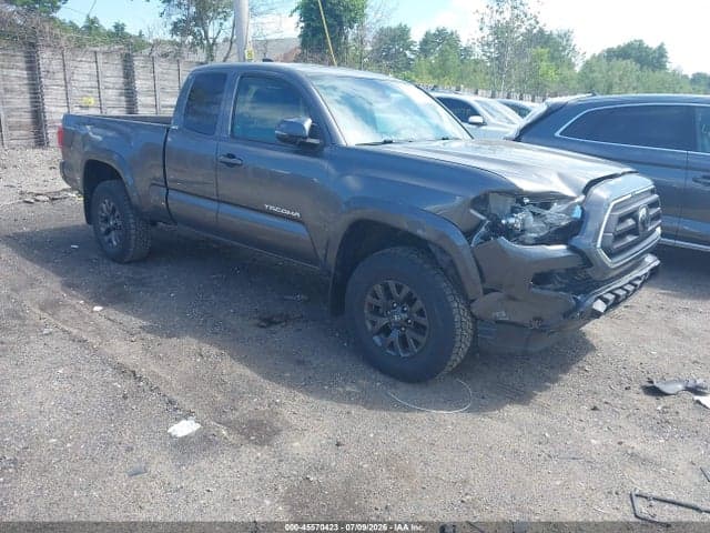 2021 TOYOTA TACOMA SR5 V6 1