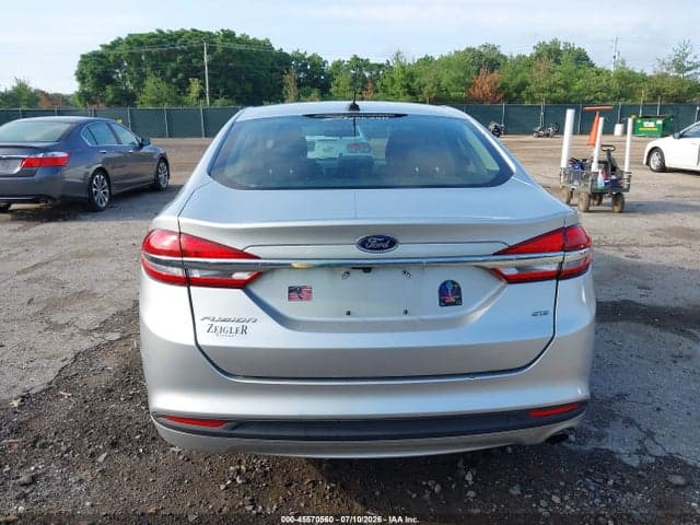 2017 FORD FUSION SE 16