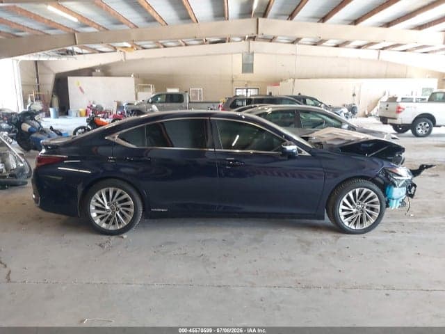 2022 LEXUS ES 300H ULTRA LUXURY 14
