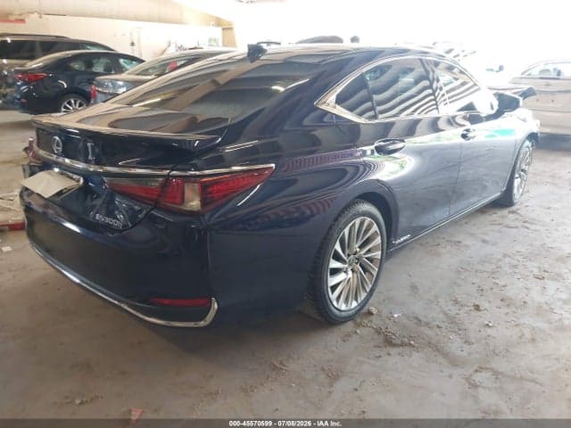2022 LEXUS ES 300H ULTRA LUXURY 4