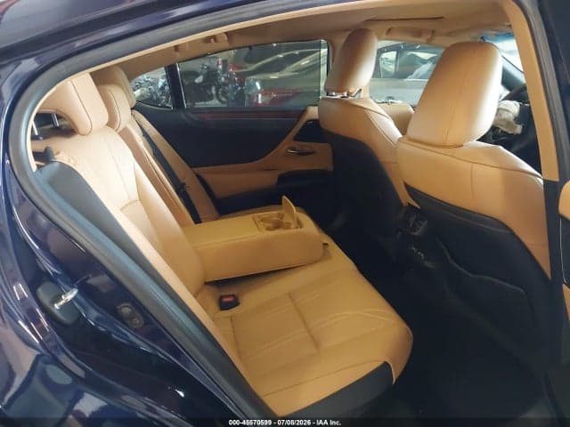 2022 LEXUS ES 300H ULTRA LUXURY 8