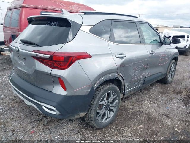 2021 KIA SELTOS EX 4