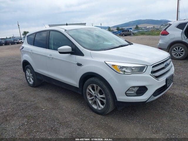 2017 FORD ESCAPE SE 1
