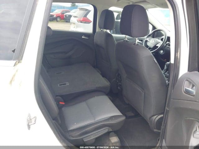 2017 FORD ESCAPE SE 8
