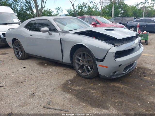 2022 DODGE CHALLENGER SXT