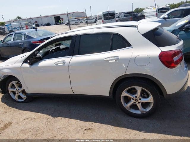 2018 MERCEDES-BENZ GLA 250 13