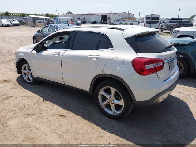 2018 MERCEDES-BENZ GLA 250 3